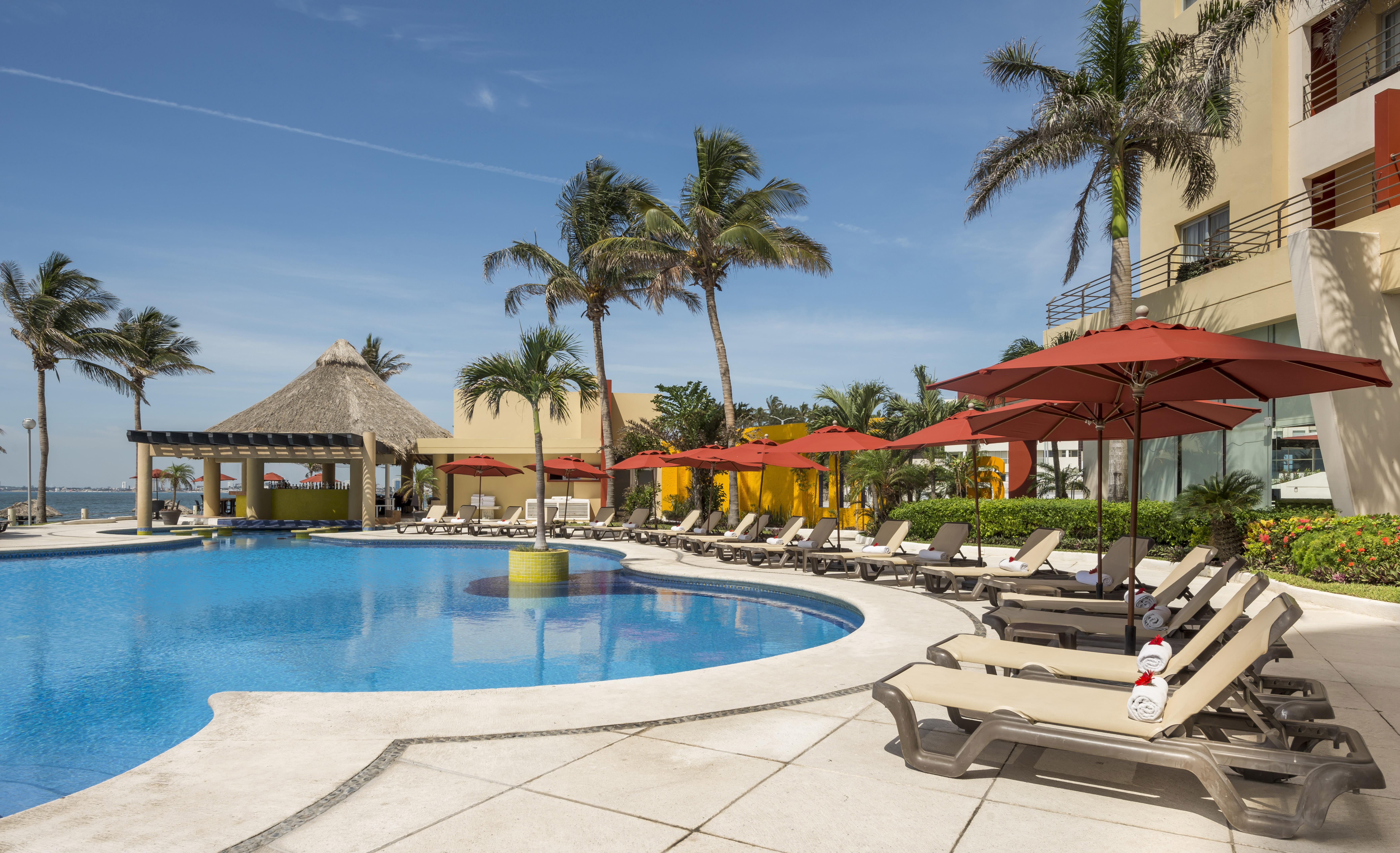 Camino Real Veracruz Buitenkant foto Pool at the Sheraton Nha Trang Hotel & Spa Resort