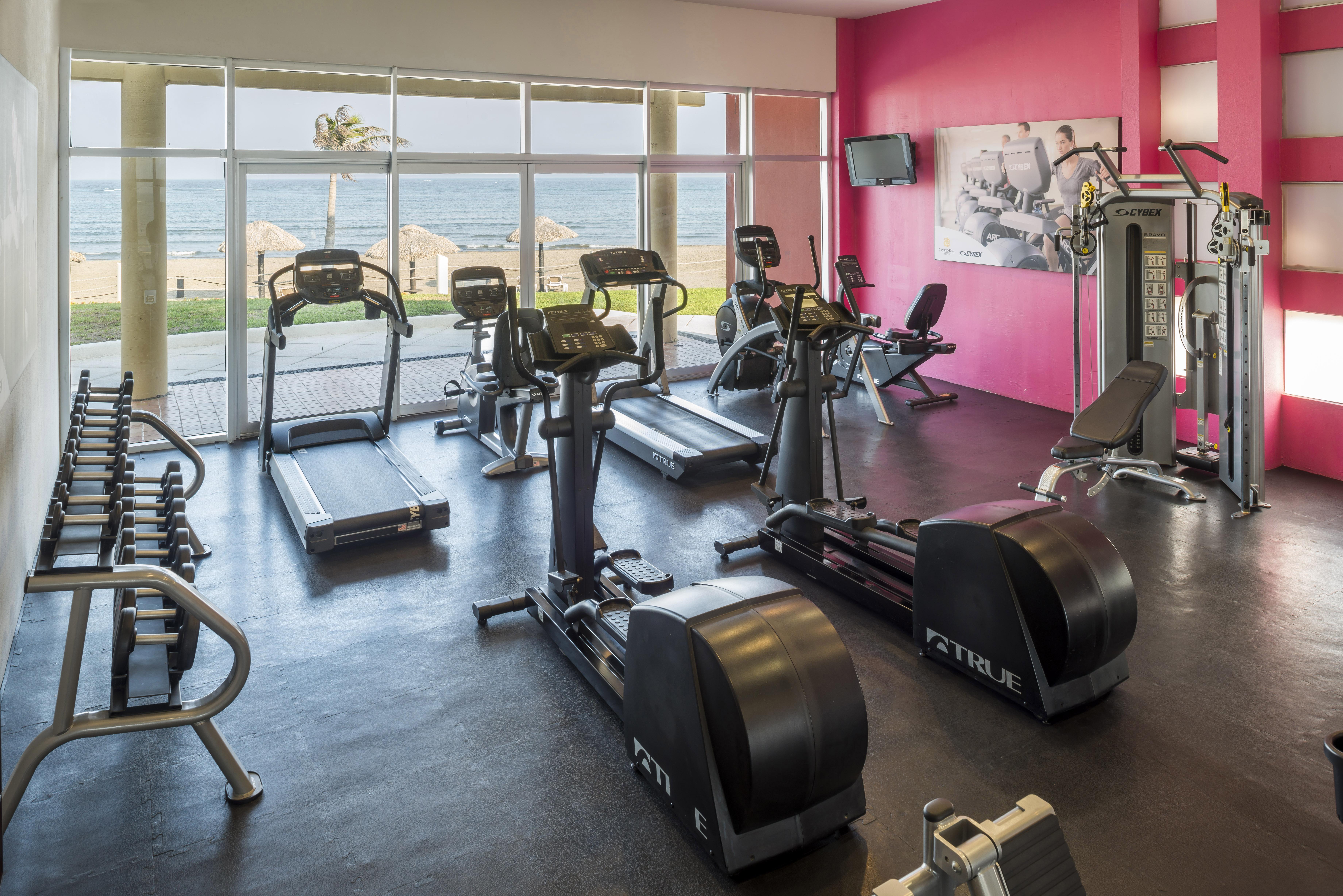 Camino Real Veracruz Buitenkant foto The gym at the hotel