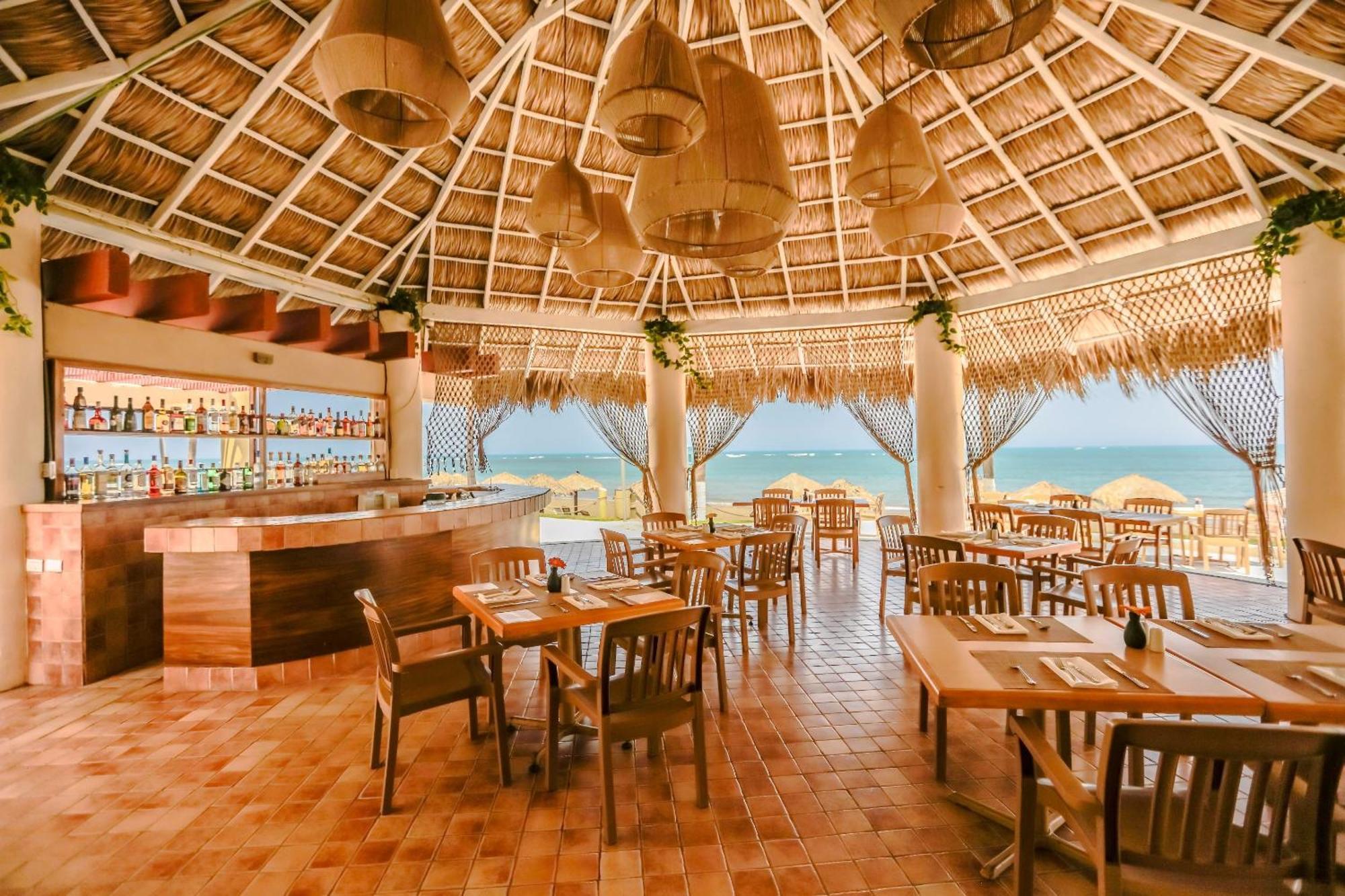 Camino Real Veracruz Buitenkant foto Restaurant at the resort